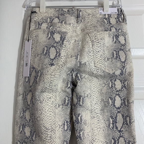 BRAND NEW Joe’s Snakeprint Jeans - Picture 2 of 4